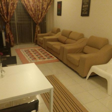 Homestay D 11 Putrajaya Netflix Wifi Zewnętrze zdjęcie